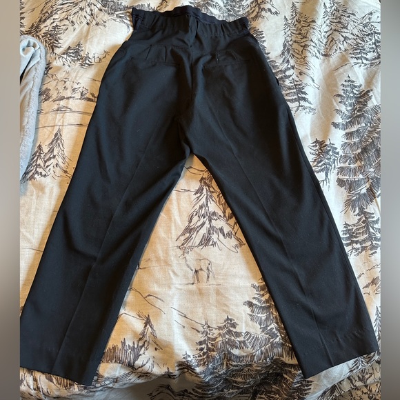Uniqlo Smart Ankle Maternity Pants - Picture 5 of 6